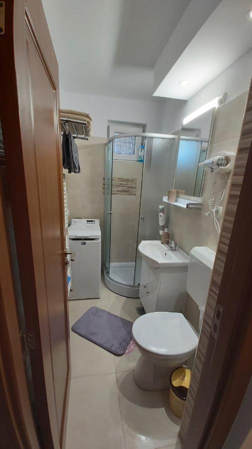 Relax Apartament Apartment Satu Mare Exterior photo