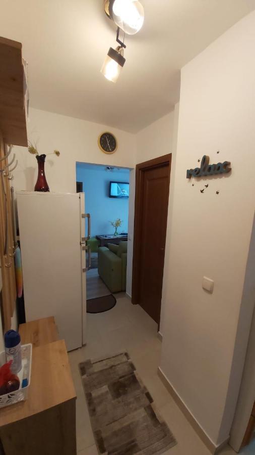 Relax Apartament Apartment Satu Mare Exterior photo